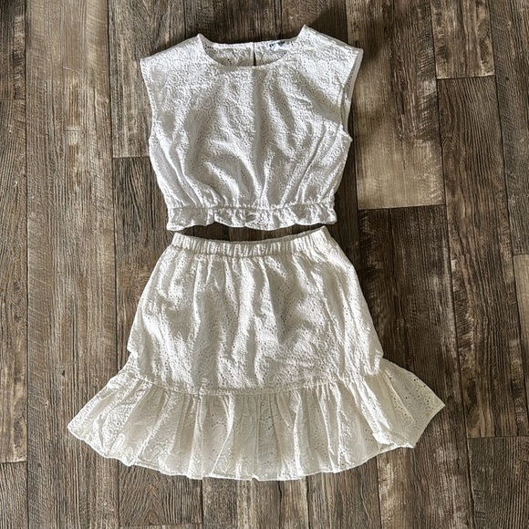 Express Tops - 🌟EXPRESS BEAUTIFUL 🌟WOMEN SET, SIZE XSMALL